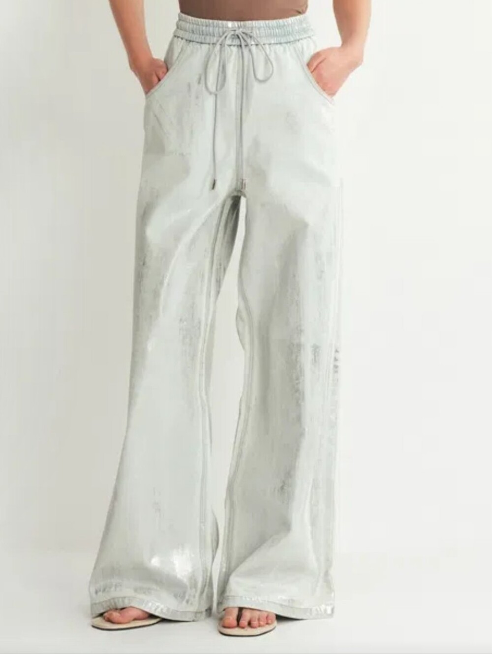 Wide-Leg Drawstring jeans in Light Wash Blue Denim Silver